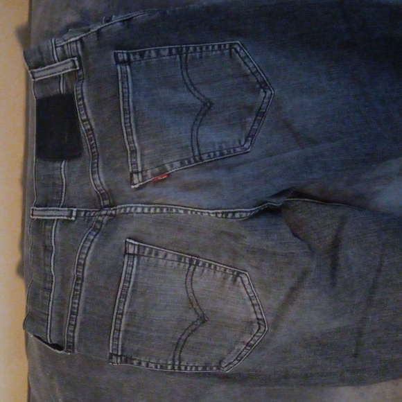 Levis jeans - Picture 3 of 4